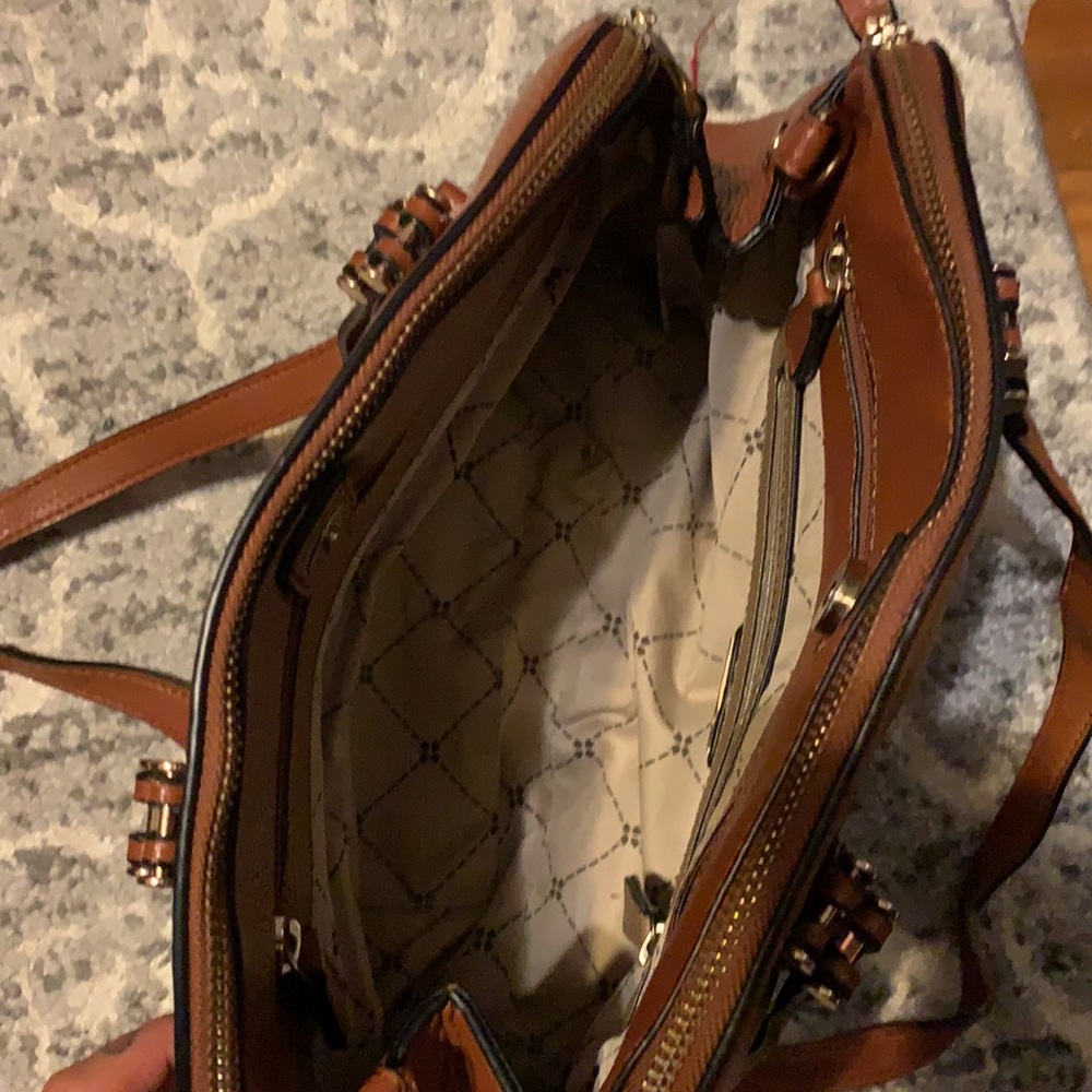 Neutralizer medium shoulder bag - Picture 7 of 10